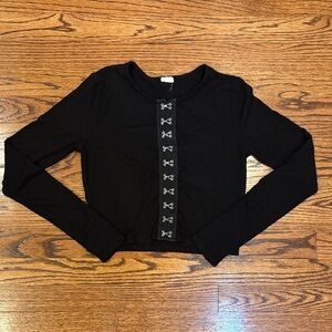 Cropped Ribbed Hardware Long Sleeve